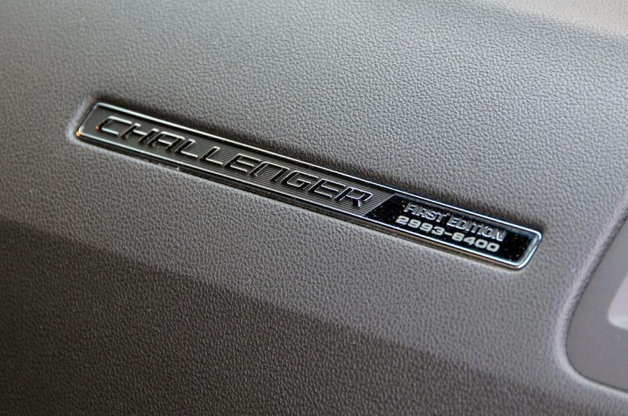  Dodge Challenger Widebody Classic Design Concepts 2009 года  (фото 11 из 34)